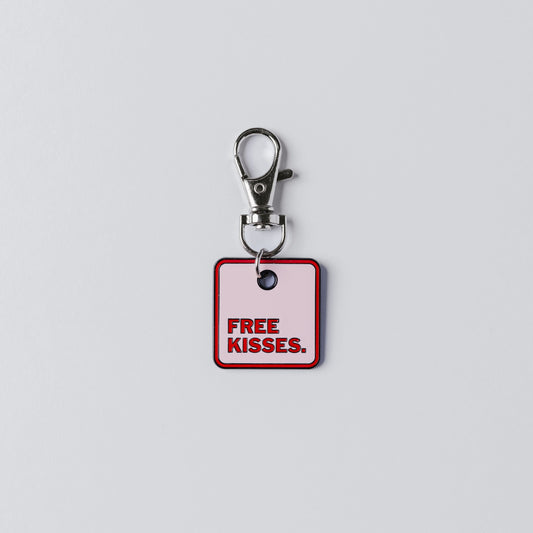 FREE KISSES - PREMIUM KEYCHAINS